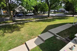 1135 Walwood Dr NE, Grand Rapids, MI 49505 - Photo 19