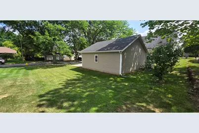 1135 Walwood Drive NE, Grand Rapids, MI 49505 - Photo 7