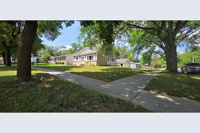 1135 Walwood Drive NE, Grand Rapids, MI 49505 - Photo 9