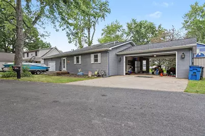 2062 Fern Beach, Battle Creek, MI 49014 - Photo 5