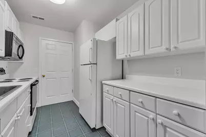 753 Peninsula Court #305, Ann Arbor, MI 48105 - Photo 15