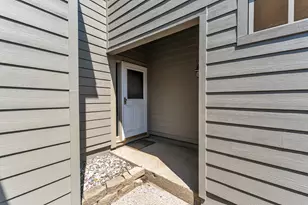 753 Peninsula Ct, Ann Arbor, MI 48105 - Photo 5