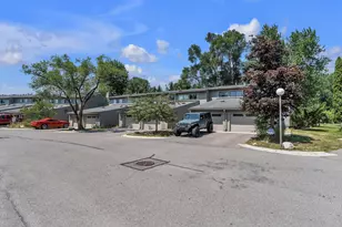 753 Peninsula Ct, Ann Arbor, MI 48105 - Photo 35