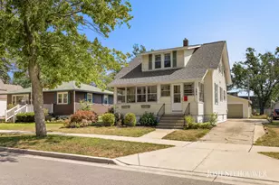 364 W 21st St, Holland, MI 49423 - Photo 1