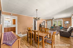 364 W 21st St, Holland, MI 49423 - Photo 7