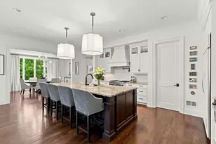 1215 Manchester Rd, Birmingham, MI 48009 - Photo 9