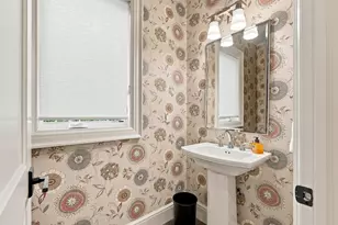 1215 Manchester Rd, Birmingham, MI 48009 - Photo 47