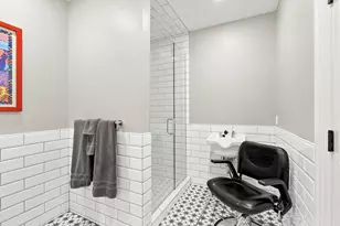 1215 Manchester Rd, Birmingham, MI 48009 - Photo 25
