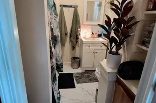 2214 Kenilworth Ave, Kalamazoo, MI 49048 - Photo 11