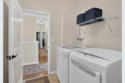 803 E Barrington Circle, Jackson, MI 49203 - Photo 17