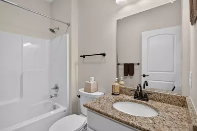 803 E Barrington Circle, Jackson, MI 49203 - Photo 25