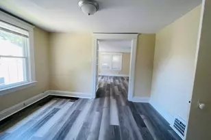 519 Seymour Ave, Jackson, MI 49202 - Photo 13