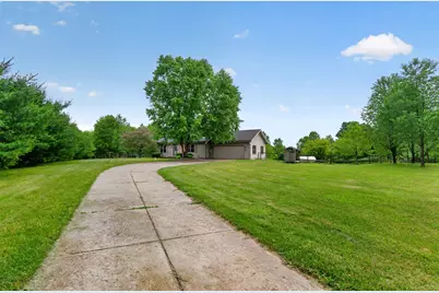 15510 Davis Drive, Addison, MI 49220 - Photo 5