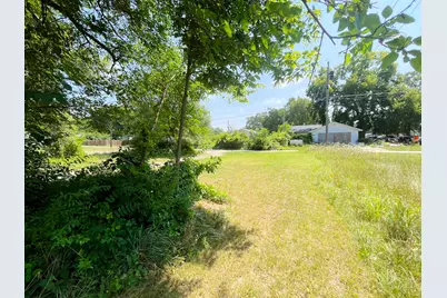 840 E High Street, Benton Harbor, MI 49022 - Photo 15