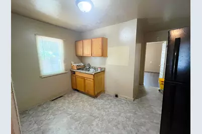 840 E High Street, Benton Harbor, MI 49022 - Photo 5