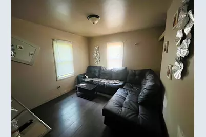 840 E High Street, Benton Harbor, MI 49022 - Photo 11