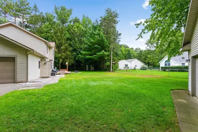 15250 Hofma Drive, Grand Haven, MI 49417 - Photo 5