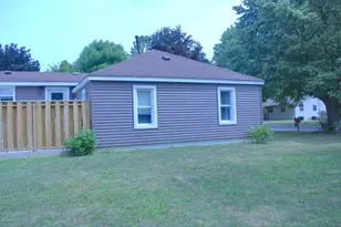 614 Allen Ave, Alma, MI 48801 - Photo 3