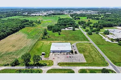 2460 Meadowbrook Road, Benton Harbor, MI 49022 - Photo 29