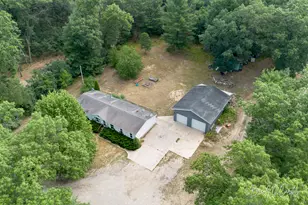 1634 S Chatterson Rd, Muskegon, MI 49442 - Photo 35