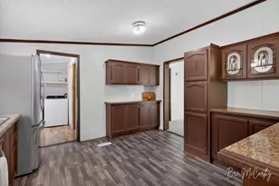 1634 S Chatterson Rd, Muskegon, MI 49442 - Photo 9