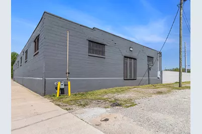 200 E Broadway Street, Three Rivers, MI 49093 - Photo 7
