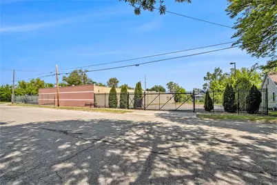 1206 E Crosstown Parkway #Entire bldg, Kalamazoo, MI 49001 - Photo 23