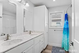 1808 Robinson St, Grand Haven, MI 49417 - Photo 15