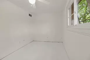 541 Long Shr Dr, Ann Arbor, MI 48105 - Photo 23