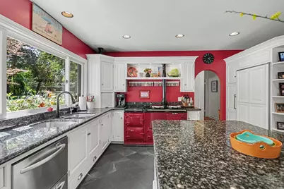 2093 Capital Avenue SW, Battle Creek, MI 49015 - Photo 13