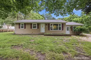 2014 3 Mile Rd NE, Grand Rapids, MI 49505 - Photo 1