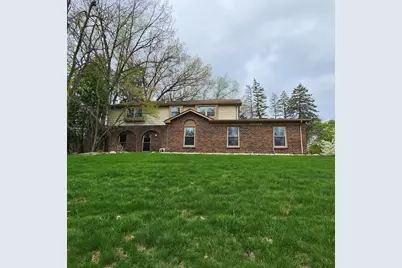 30129 Deer Run, Farmington, MI 48331 - Photo 1