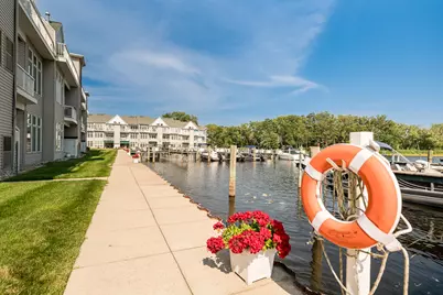2411 Lake Avenue #15, Muskegon, MI 49445 - Photo 11