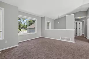 1006 26th St SW, Wyoming, MI 49509 - Photo 5