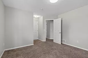 1006 26th St SW, Wyoming, MI 49509 - Photo 13