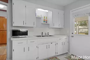 3990 Buchanan Ave SW, Wyoming, MI 49548 - Photo 9