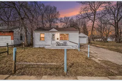 933 E Foss Avenue, Flint, MI 48505 - Photo 1