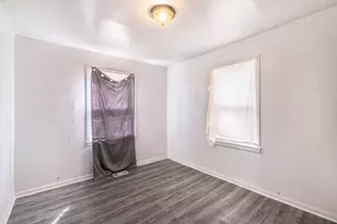 933 E Foss Ave, Flint, MI 48505 - Photo 9