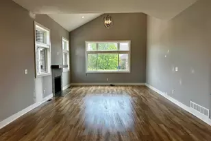 20077 Dovetail Dr, Trenton, MI 48183 - Photo 23