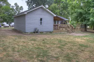 8783 2nd St, Vestaburg, MI 48891 - Photo 3