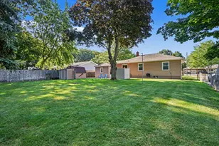 234 Randall Rd, Muskegon, MI 49441 - Photo 3