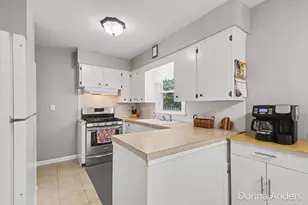 1296 Katrina Dr SE, Grand Rapids, MI 49508 - Photo 9