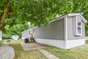 2856 W Carleton Rd, Hillsdale, MI 49242 - Photo 1