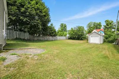 332 W Upton Avenue, Reed City, MI 49677 - Photo 5