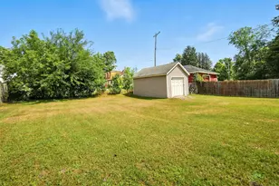 332 W Upton Ave, Reed City, MI 49677 - Photo 3
