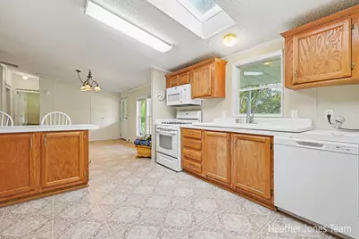 9274 Karen Drive, Crystal, MI 48818 - Photo 5