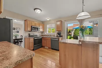 913 Darwin Drive, Chelsea, MI 48118 - Photo 5