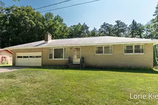 18452 168th Ave, Spring Lake, MI 49456 - Photo 1