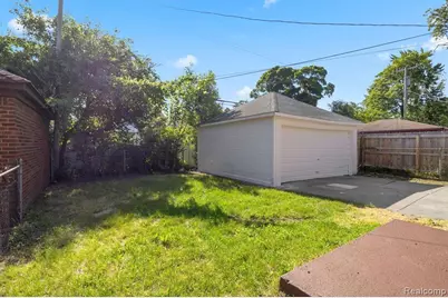 18050 Wisconsin Street, Detroit, MI 48221 - Photo 31