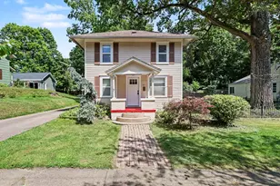 414 N Mulberry St, Marshall, MI 49068 - Photo 1